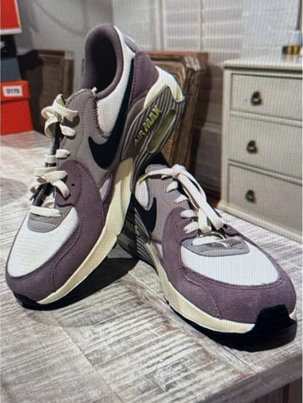 Like New Nike Air Max Excee Mens Size 11.5